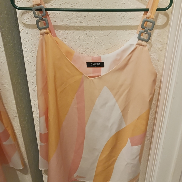 Chicme Sexy V Neck Chain Link Strap Camisole Tank Top Relaxed Fit Size M Gld Sun - Picture 3 of 7